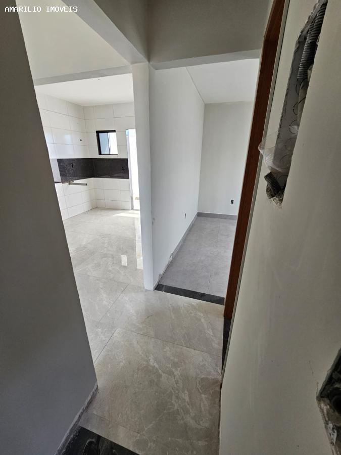 Casa à venda com 2 quartos, 180m² - Foto 10