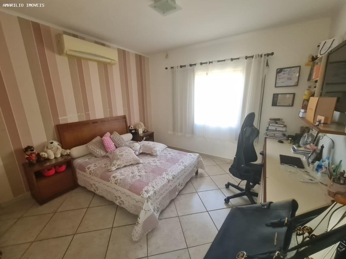 Casa à venda com 3 quartos, 450m² - Foto 23