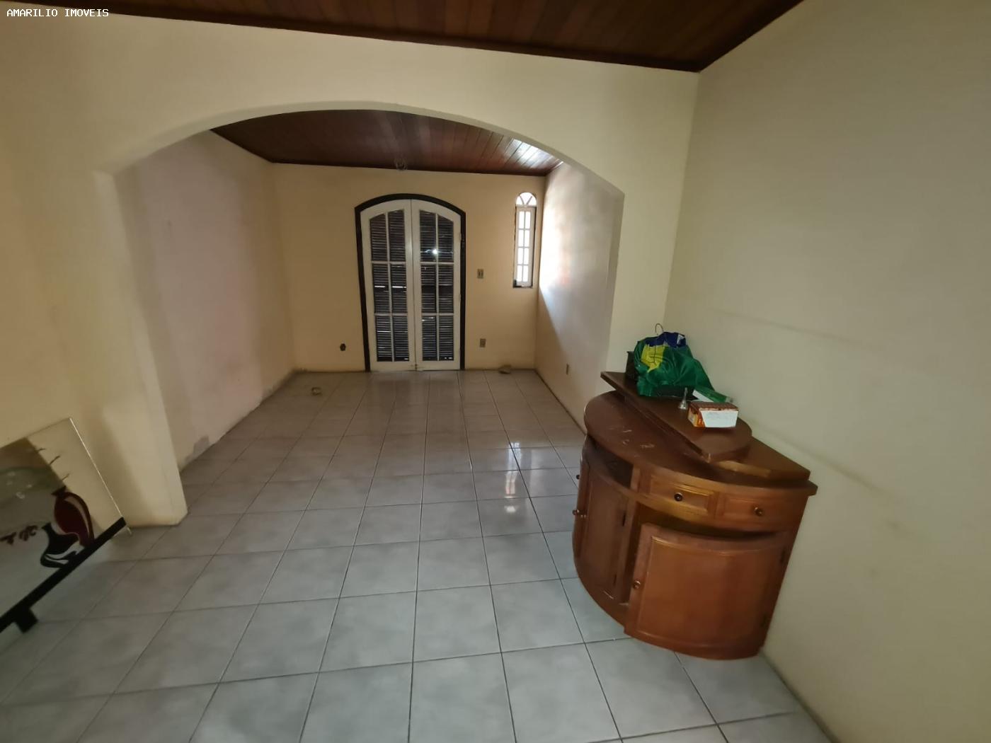 Casa para alugar com 4 quartos, 360m² - Foto 14