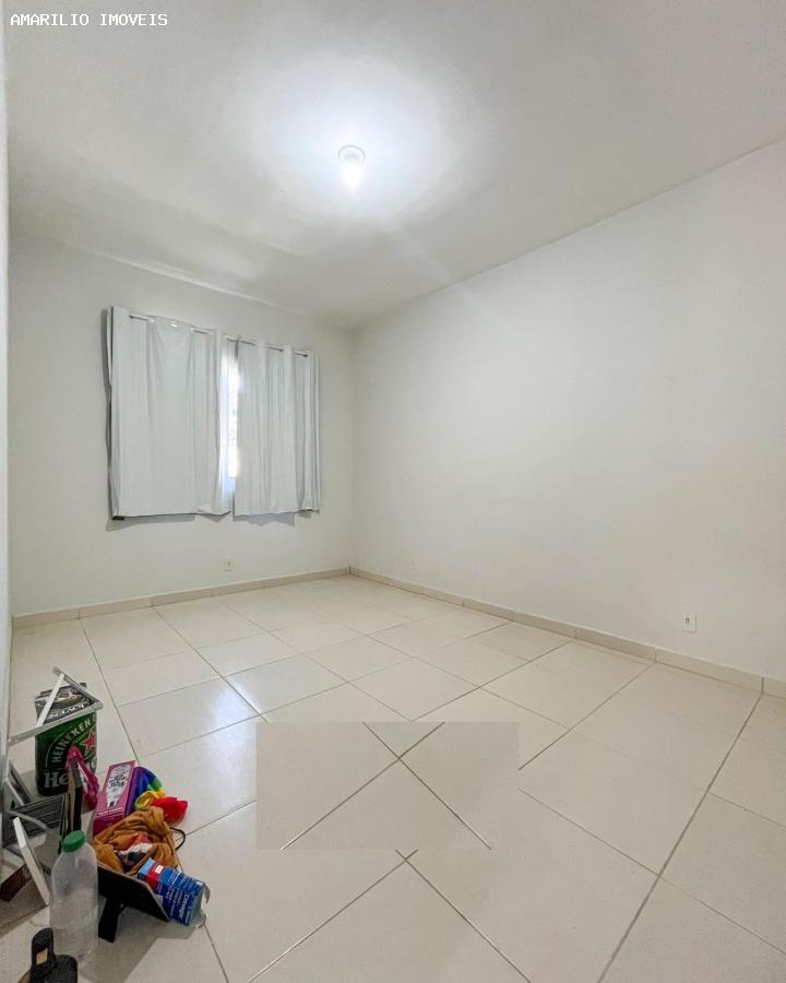 Casa à venda com 2 quartos, 180m² - Foto 4