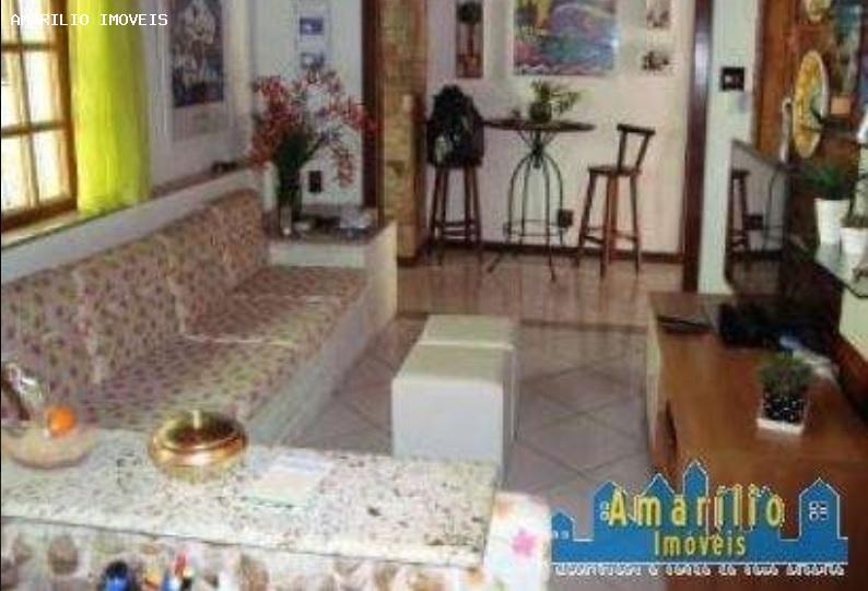 Casa à venda com 3 quartos, 100m² - Foto 4