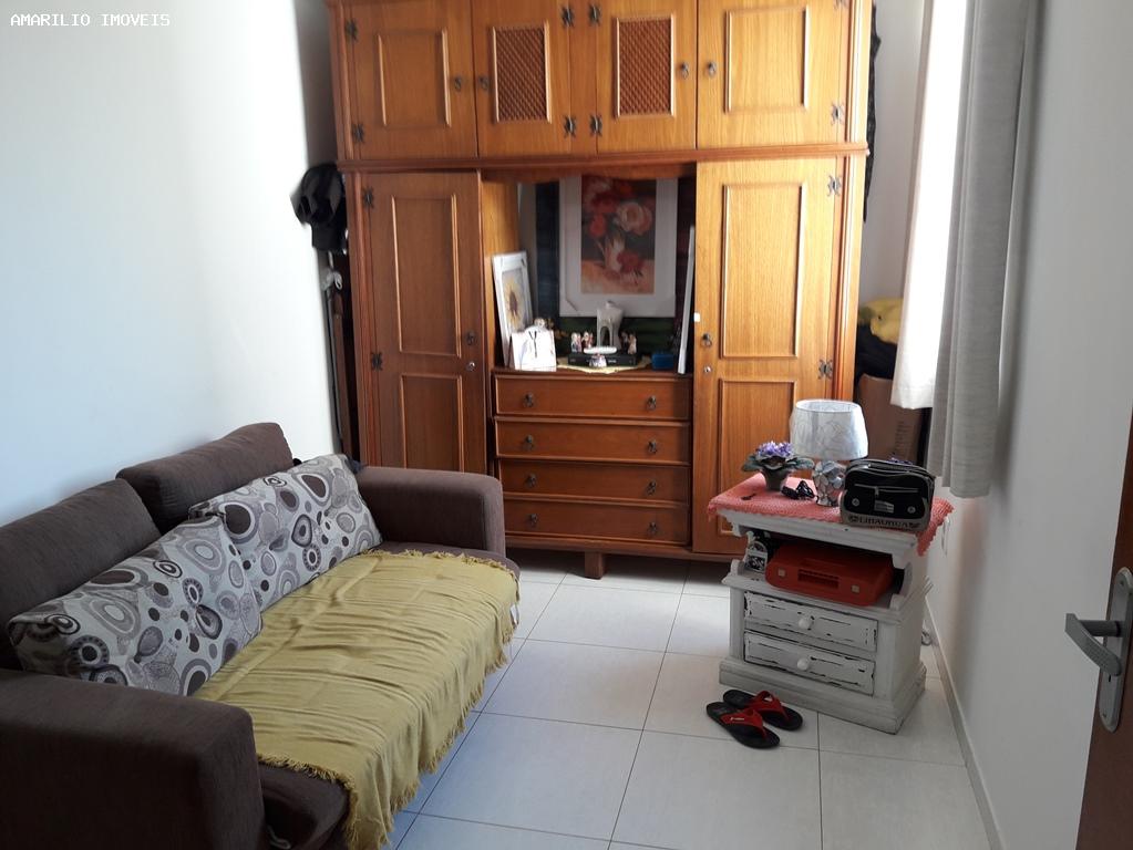 Casa à venda com 3 quartos, 76m² - Foto 13