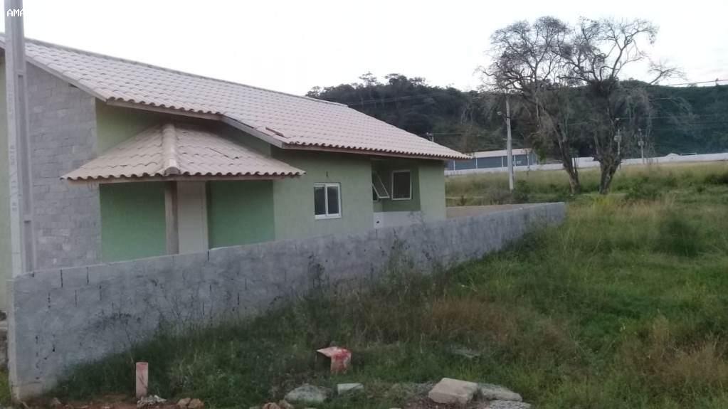 Casa à venda com 2 quartos, 216m² - Foto 2