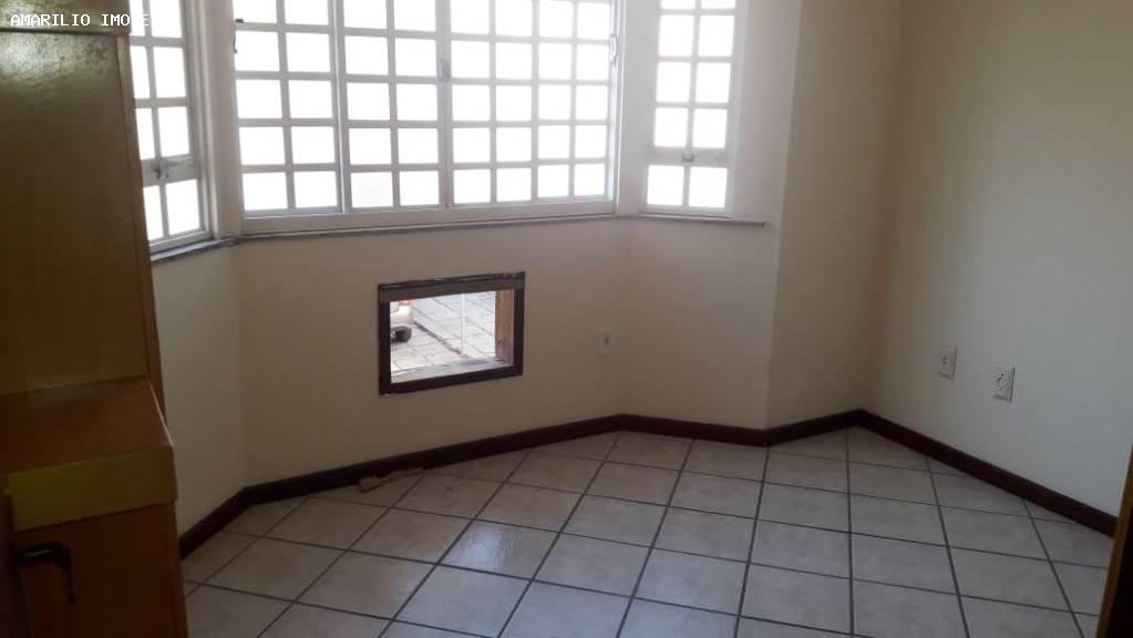 Casa à venda com 4 quartos, 110m² - Foto 13