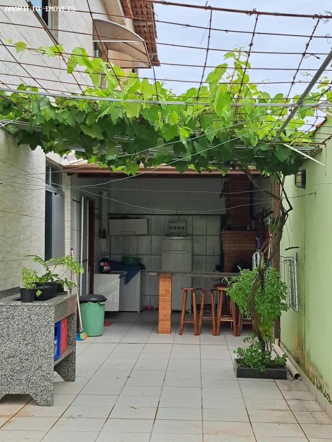 Casa à venda com 3 quartos, 480m² - Foto 35