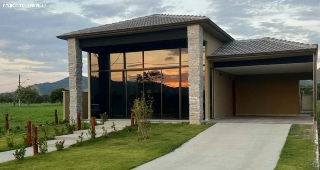 Casa à venda com 3 quartos, 380m² - Foto 1