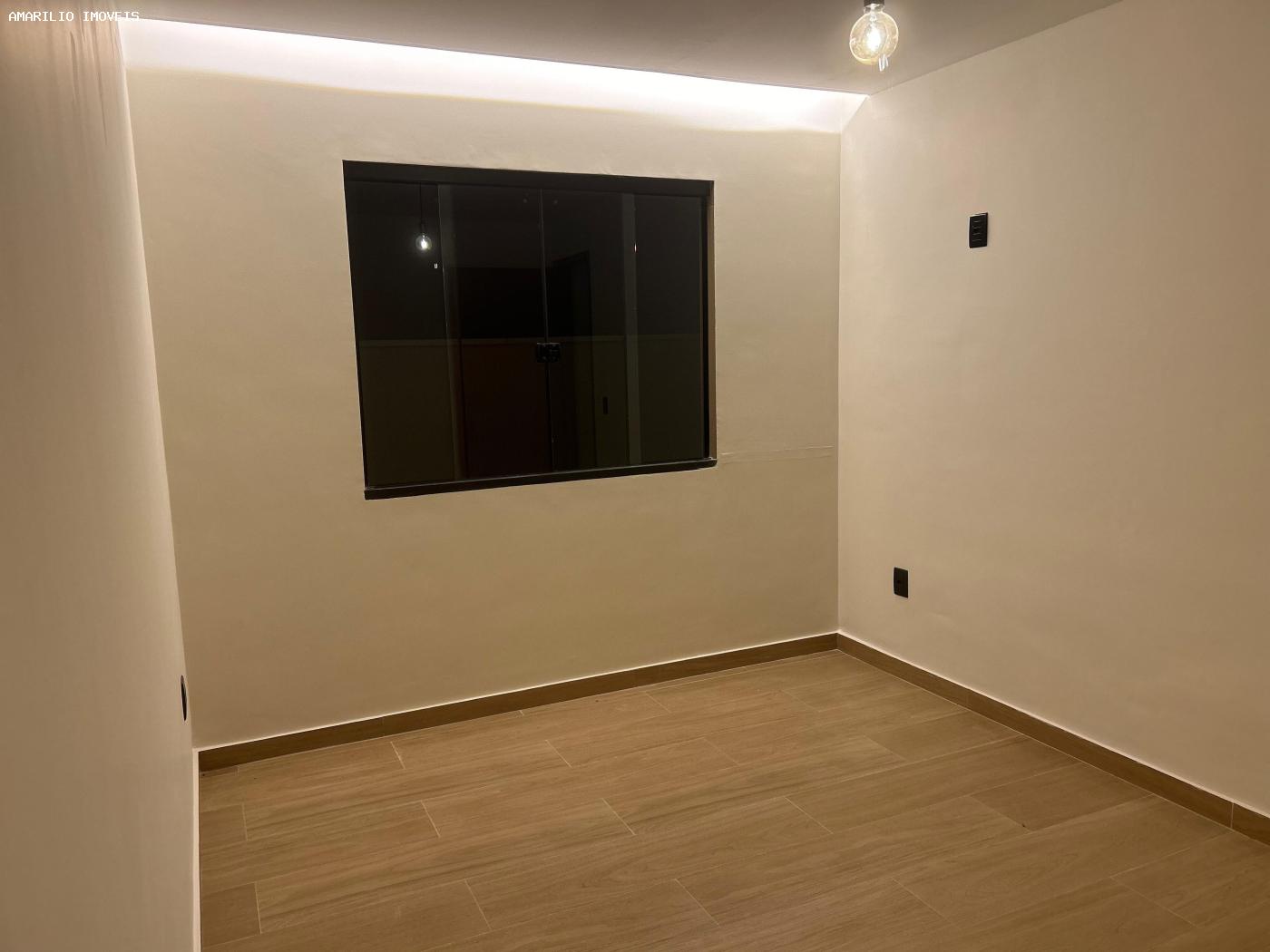 Casa à venda com 3 quartos, 380m² - Foto 14