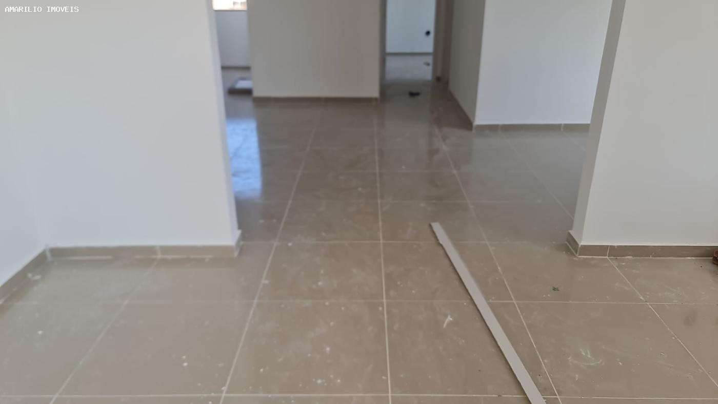 Apartamento à venda com 2 quartos - Foto 3