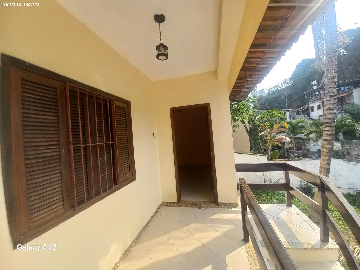 Casa à venda com 2 quartos, 360m² - Foto 2