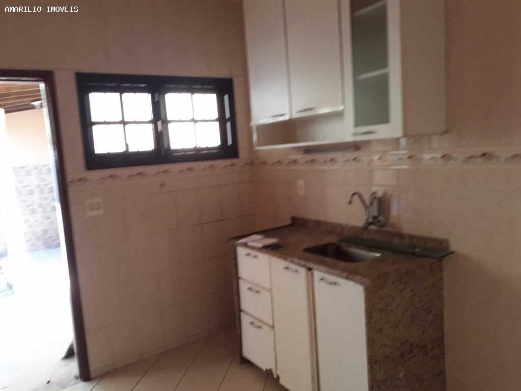 Casa à venda com 2 quartos, 360m² - Foto 12