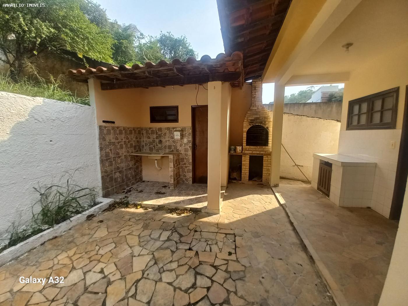 Casa à venda com 2 quartos, 360m² - Foto 17