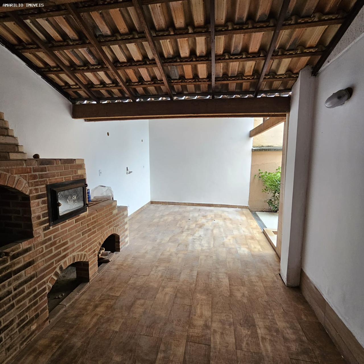 Casa à venda com 2 quartos, 180m² - Foto 10