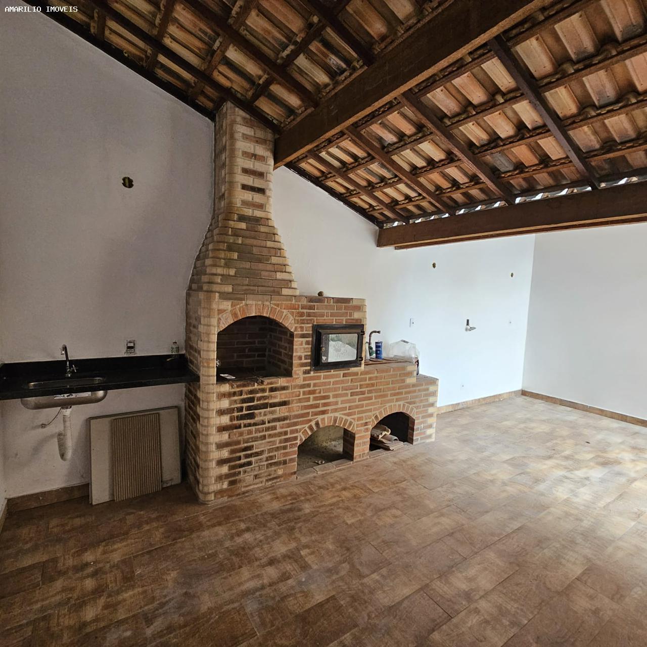 Casa à venda com 2 quartos, 180m² - Foto 11