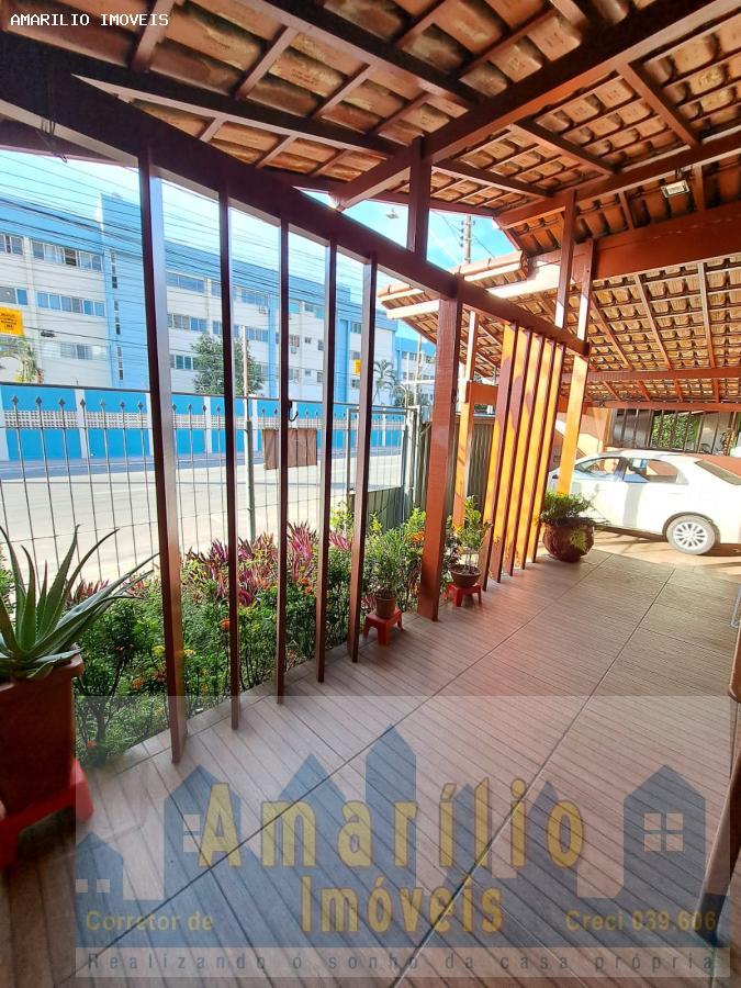 Casa à venda com 3 quartos, 360m² - Foto 3