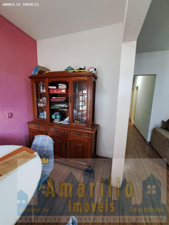 Casa à venda com 3 quartos, 360m² - Foto 7