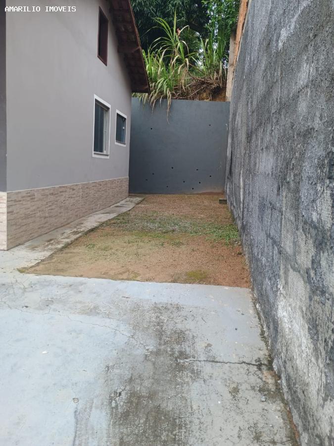 Casa à venda com 2 quartos, 180m² - Foto 12